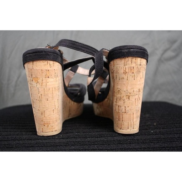 Wedge - Picture 7 of 8